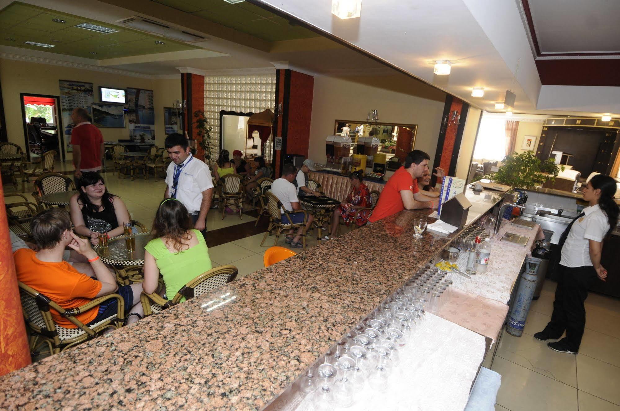 First Class Hotel Alanya Luaran gambar